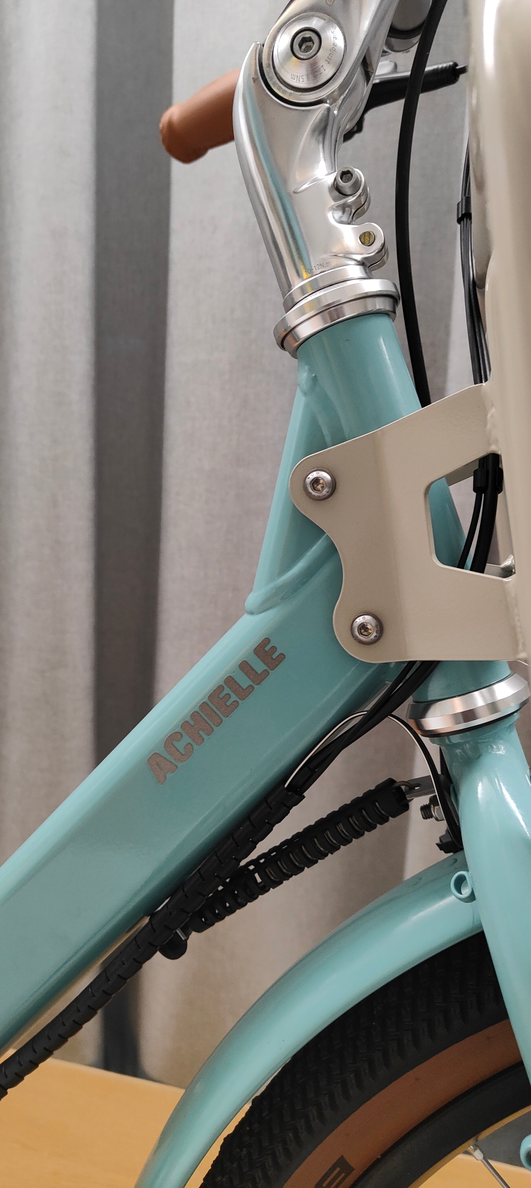 Achielle Jean e-longtail bike