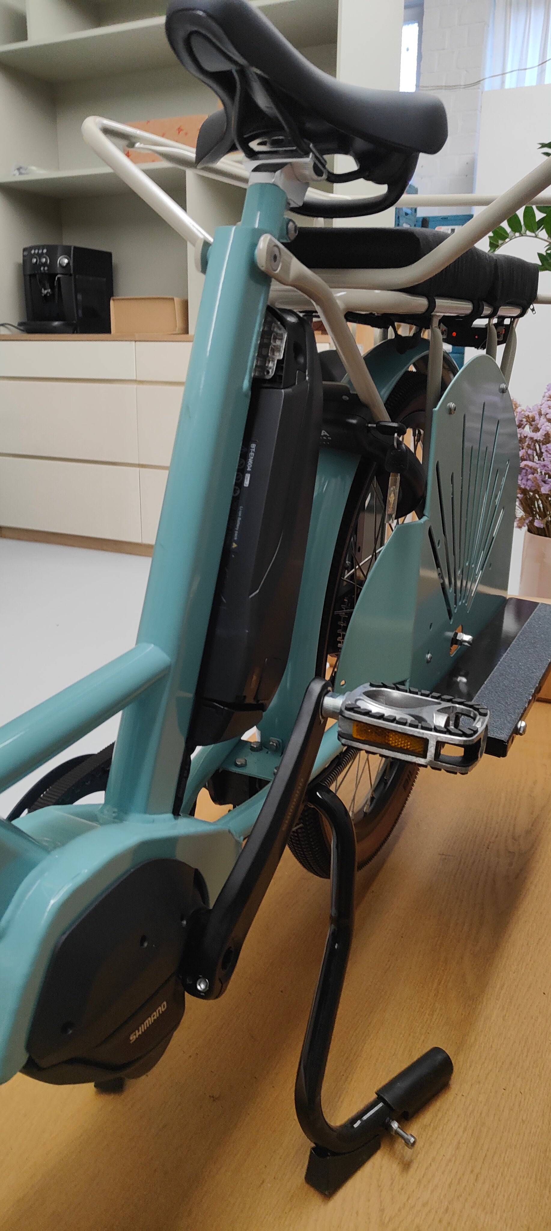Achielle Jean e-longtail bike
