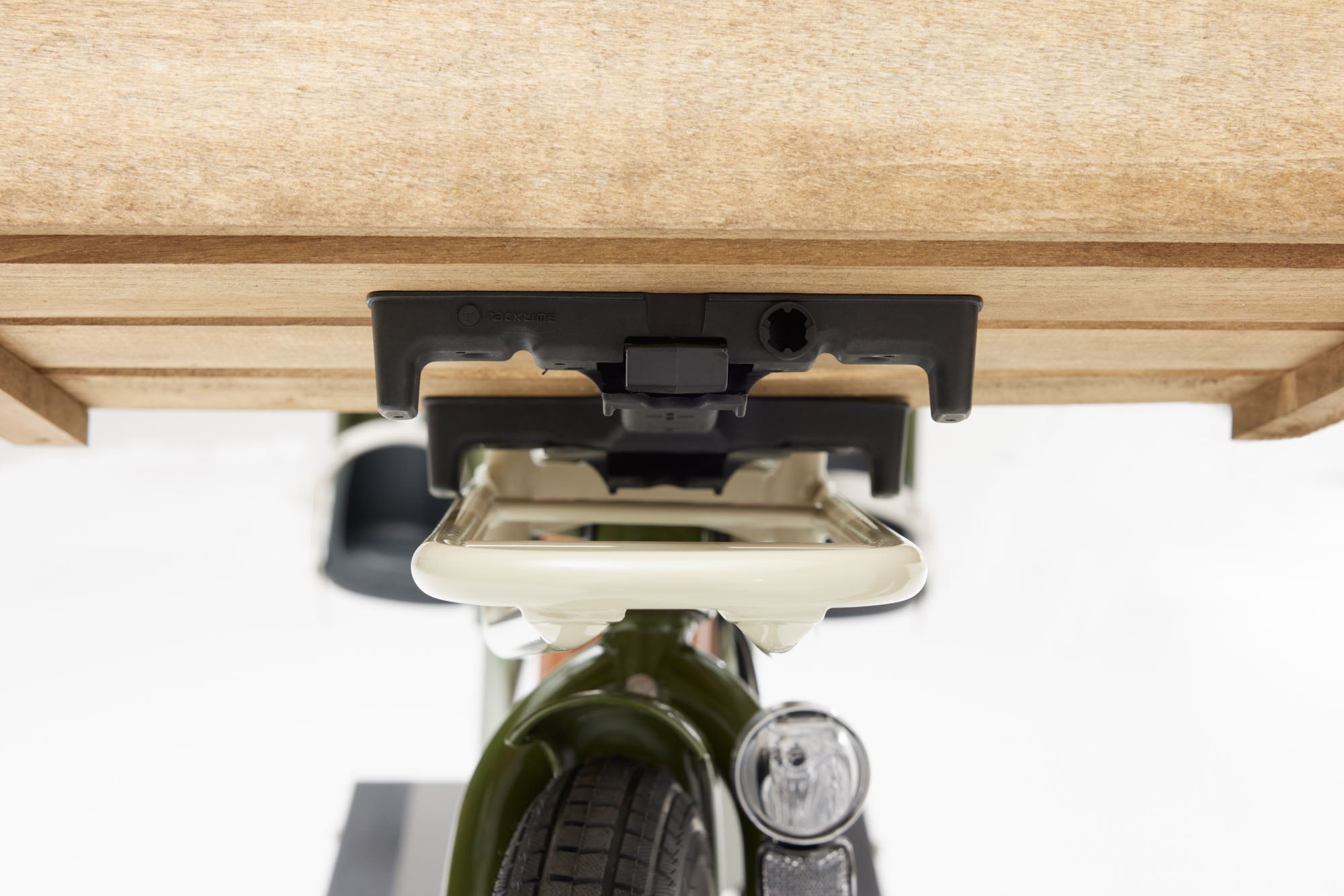 Achielle Jean e-longtail bike